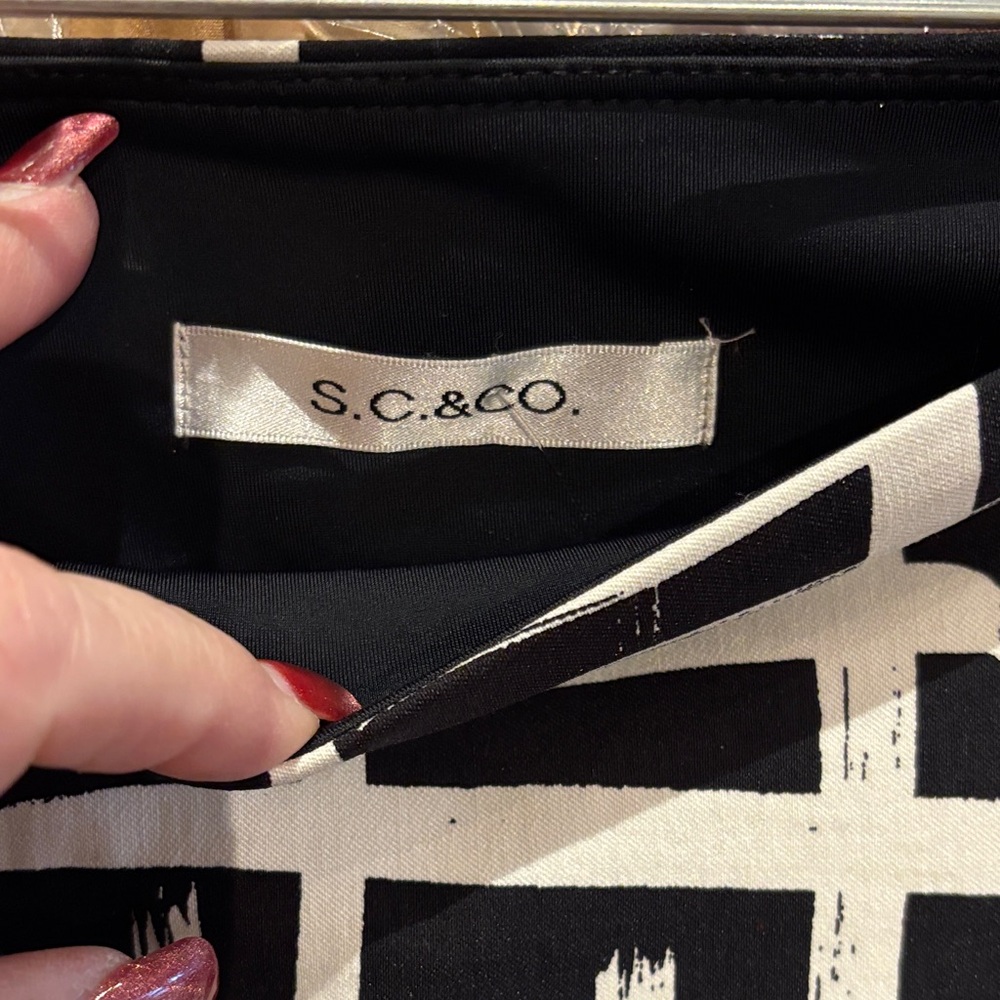 Black And White Patterned Mini Skort - image 3